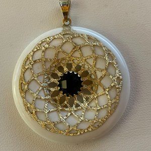 14K Italy Itaor White Pendant with Gold lattice